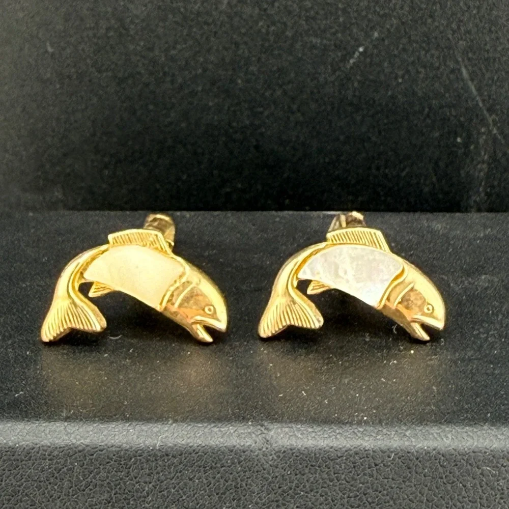 Vintage Swank Cufflinks Gold Tone Fish Mother of Pearl Inlay Trout